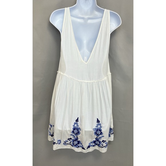 Free People Aida Slip Dress Size M  Womans White Floral Embroidered  Boho Hippie - Picture 8 of 15